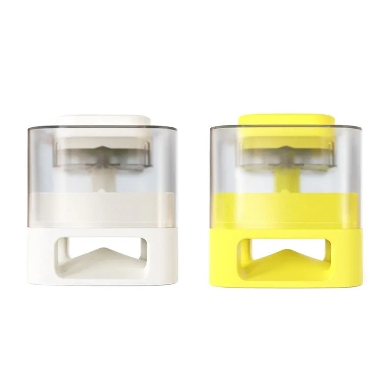 Feeder Leaking Interactive Toy