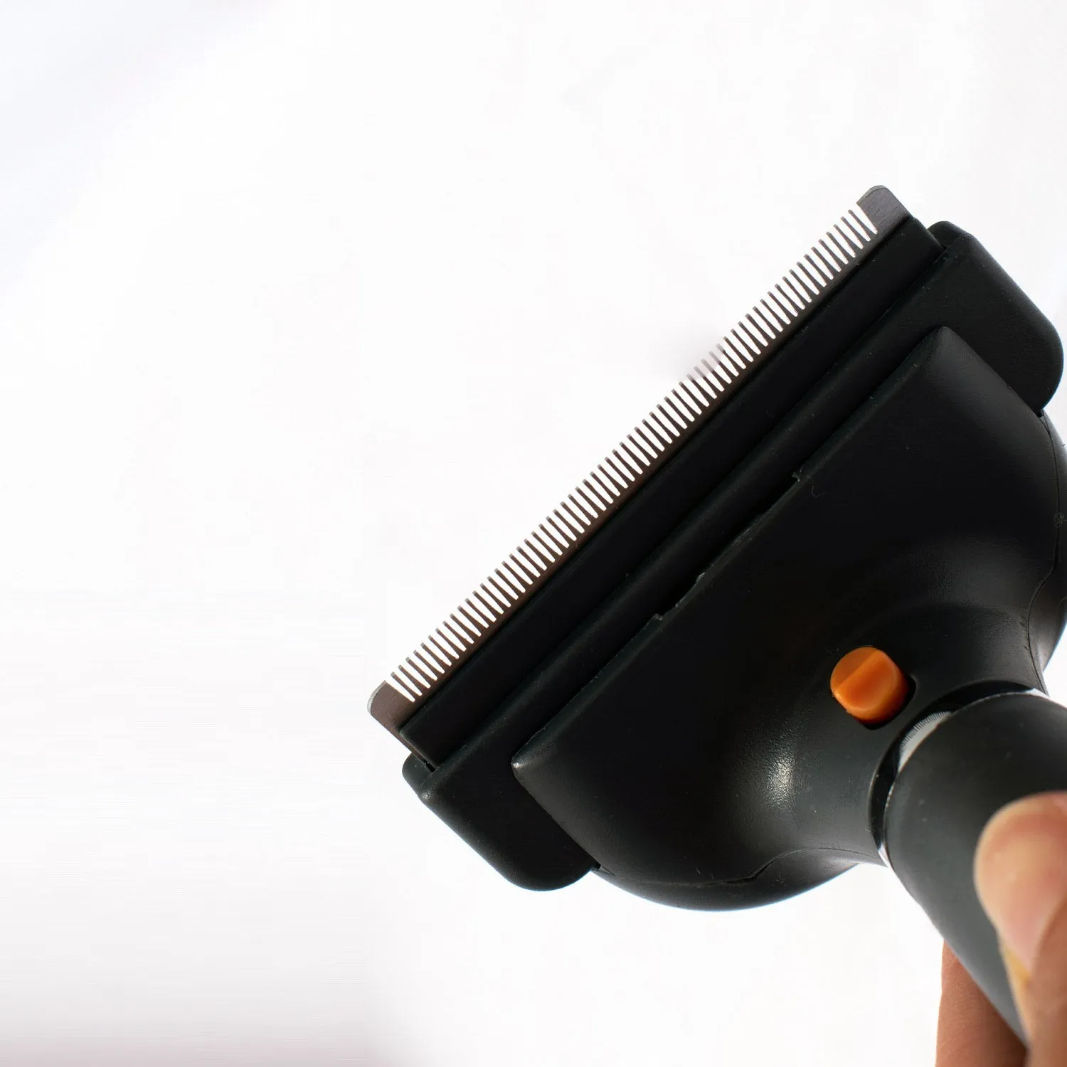 Self Cleaning Deshedder Brush